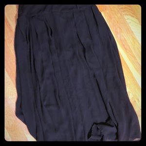 Flowy black skirt